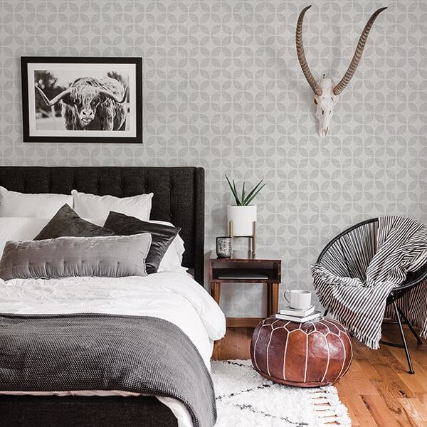 Polaris Silver Geometric Wallpaper