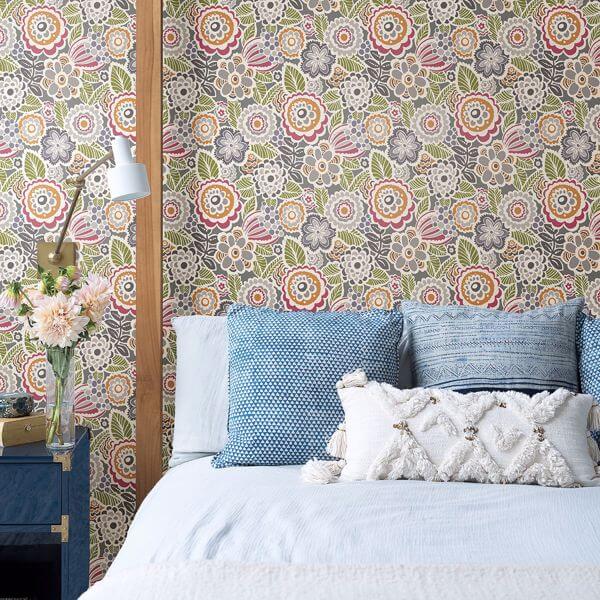 Lucy Multicolor Floral Wallpaper