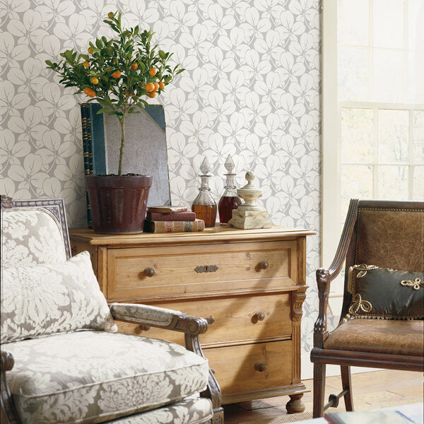 Robert Light Grey Clover Wallpaper