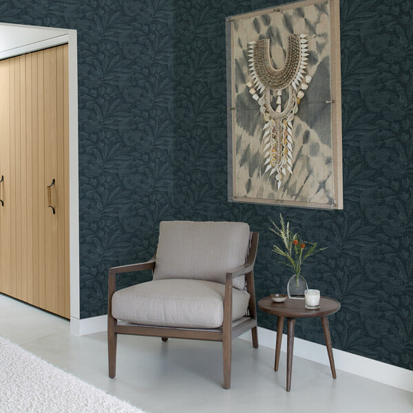 Lei Navy Etched Leaves Wallpaper