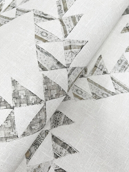 Scrap Quilt Grey Wallpaper