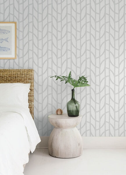 Salvo Silver Curved Contours Wallpaper