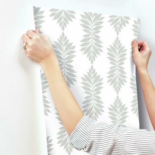 Broadsands Botanica Light Grey Wallpaper