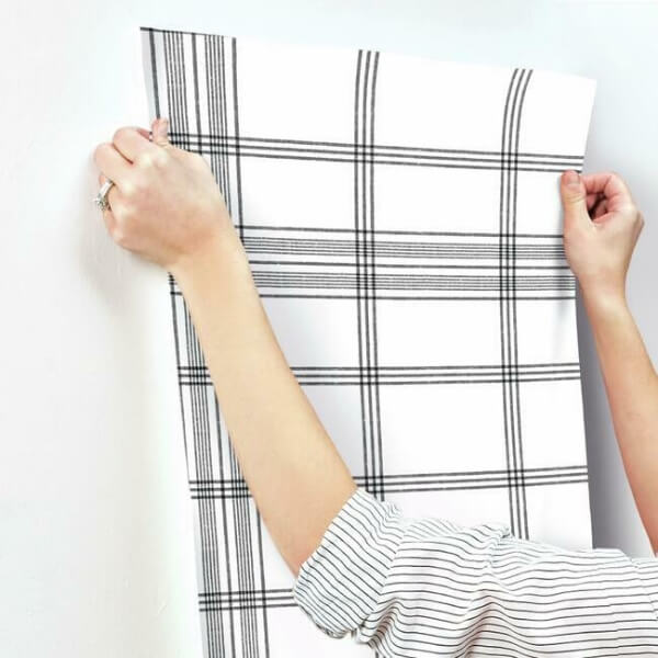Charter Plaid Black Wallpaper