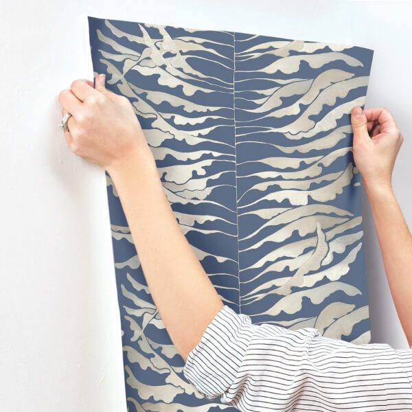 Leaf Column Navy Wallpaper
