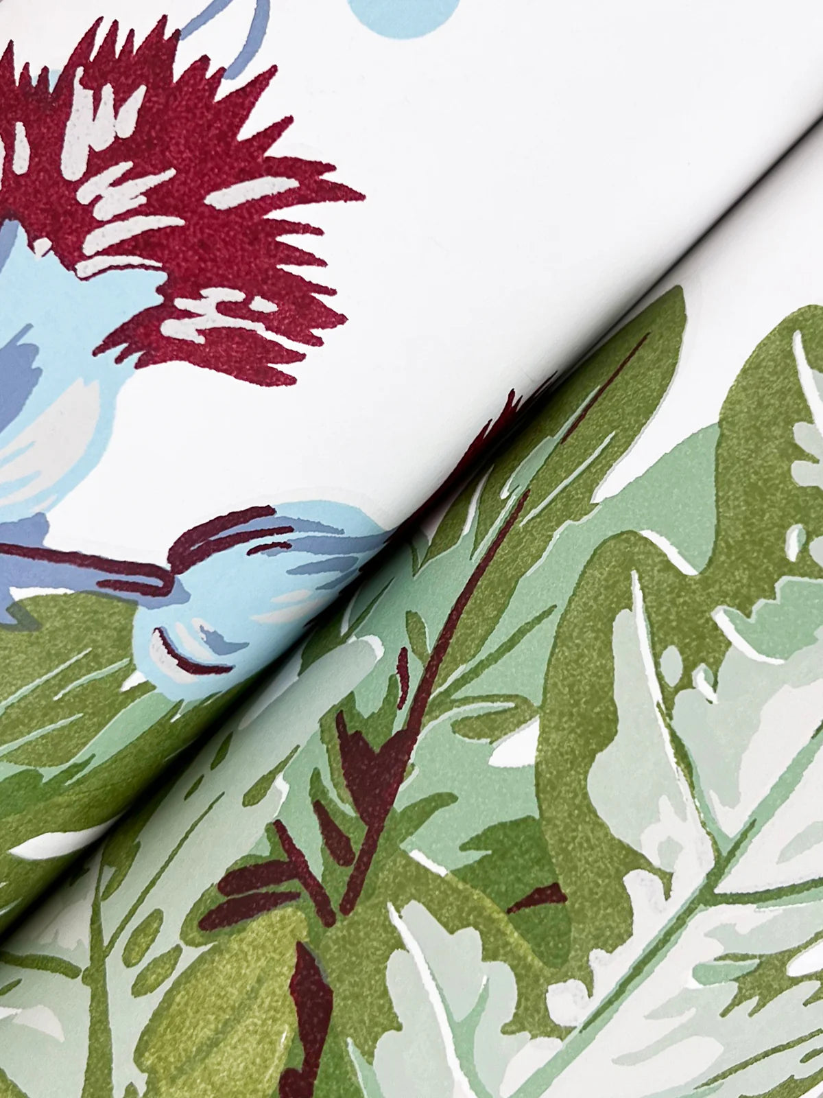 Briarwood White Wallpaper