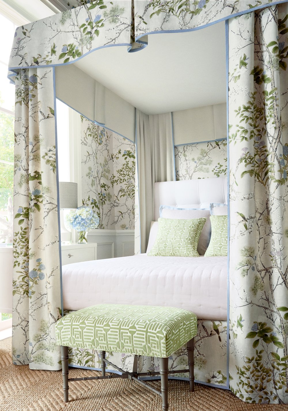 KATSURA - Cream and Lavender Wallpaper.
