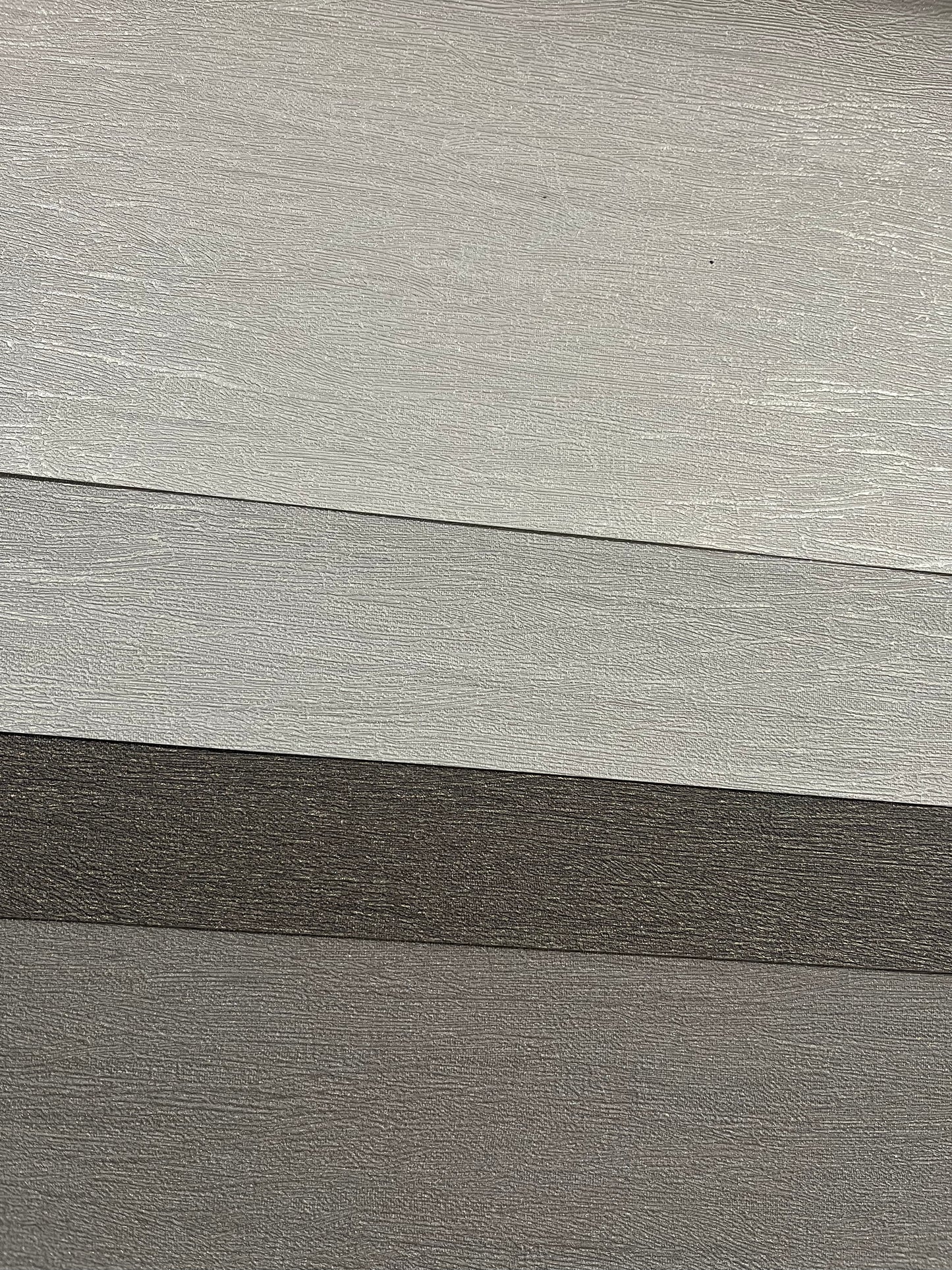 Delux Bronze Elegance Wallpaper