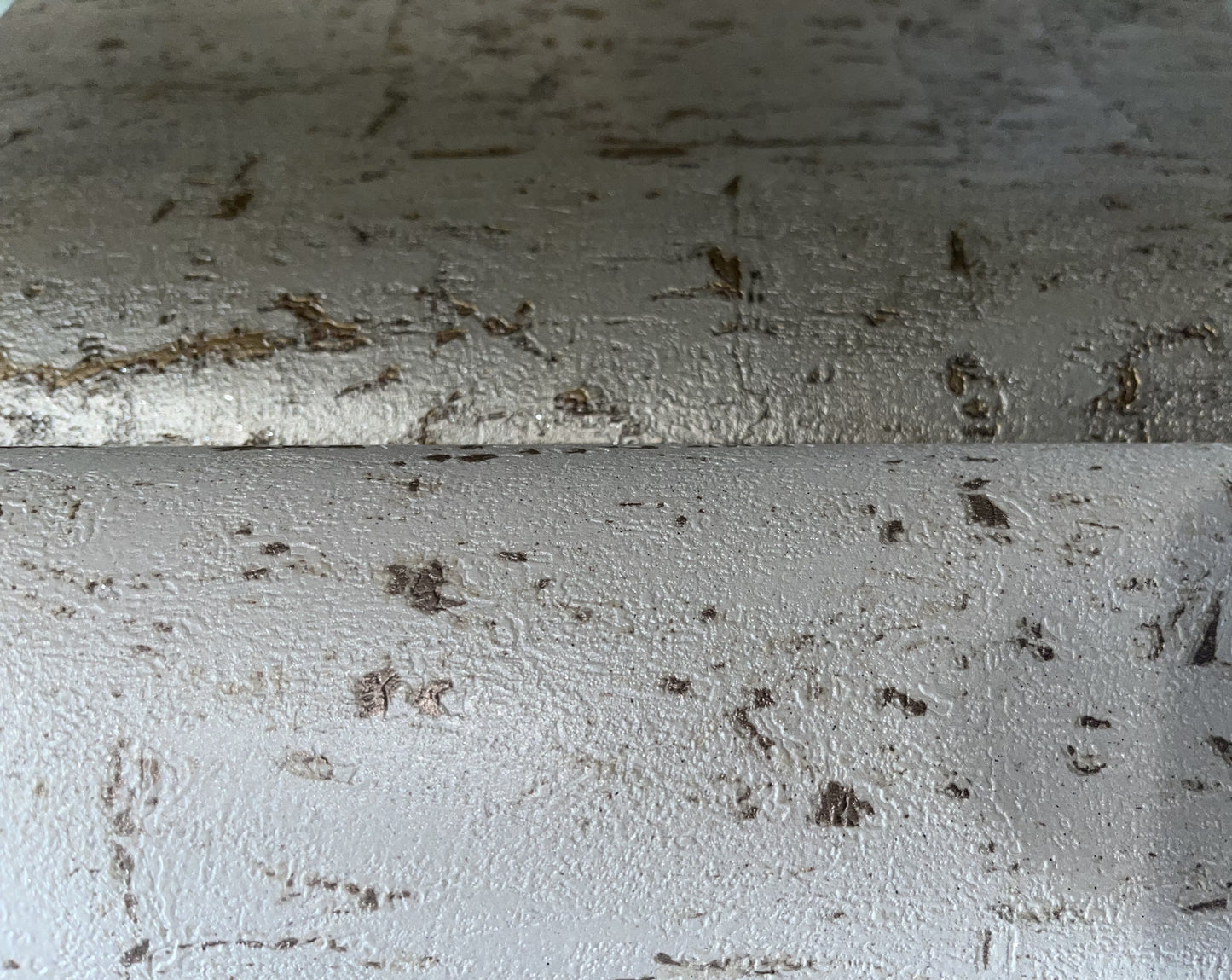 Cream and Golden Frost Elegance Wallpaper