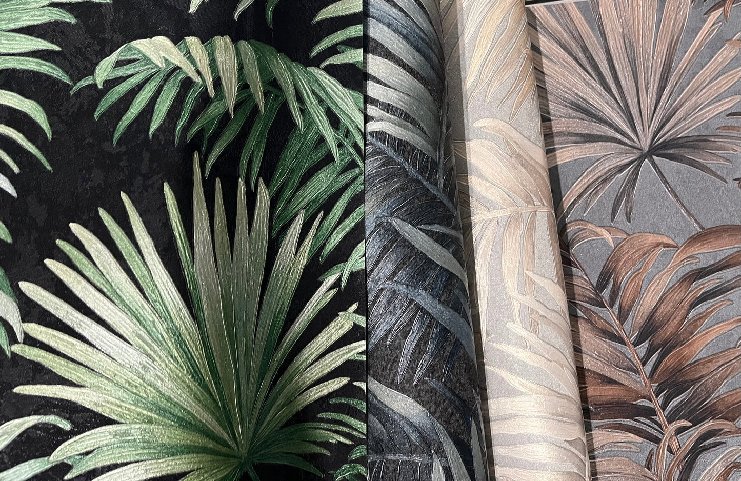 Golden Palm Breeze wallpaper