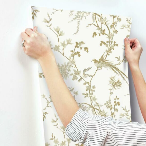 Bird & Blossom Chinoserie White & Gold Wallpaper