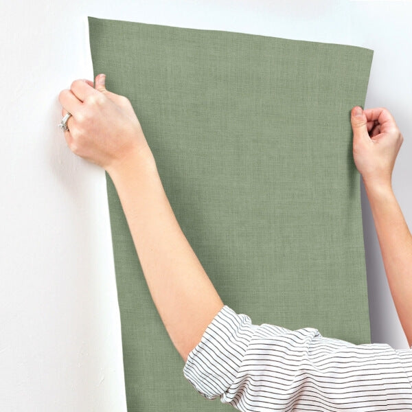 Vava Tall Green Wallpaper