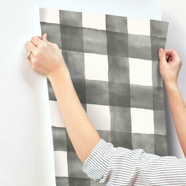 Watercolor Check Black & White Wallpaper