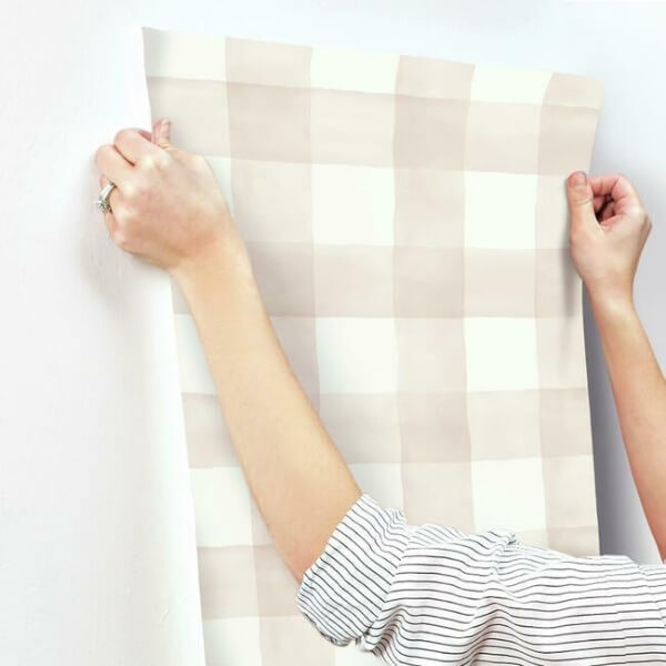 Watercolor Check Pink & White Wallpaper