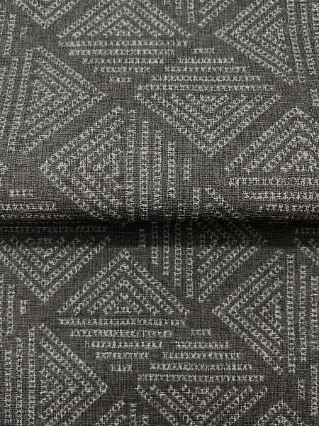 Center Square Charcoal Wallpaper