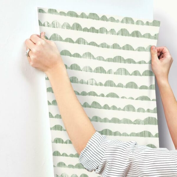 Hill & Horizon Green Wallpaper