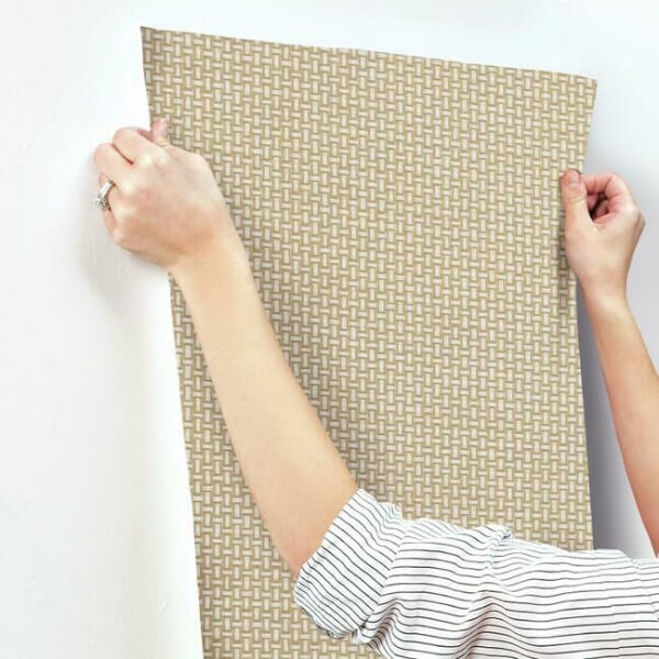 Cottage Basket Gold Metallic Wallpaper
