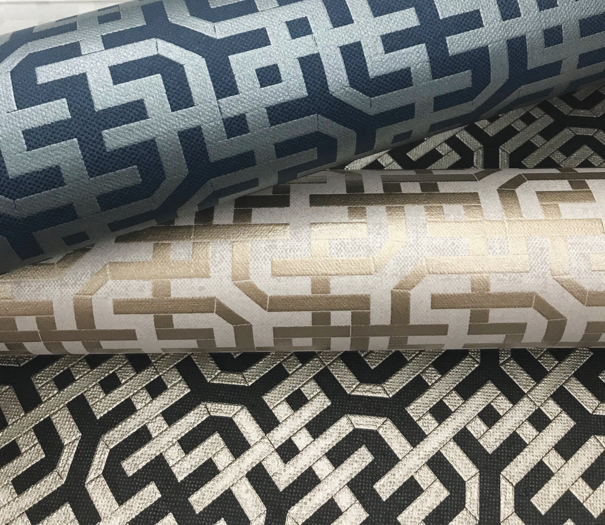 Black/Glint Dynastic Wallpaper