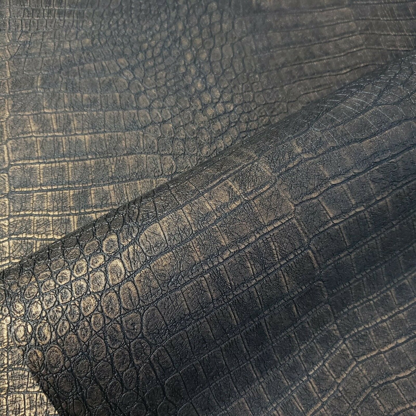 Crocodile Black Copper Metallic Textured Wallpaper