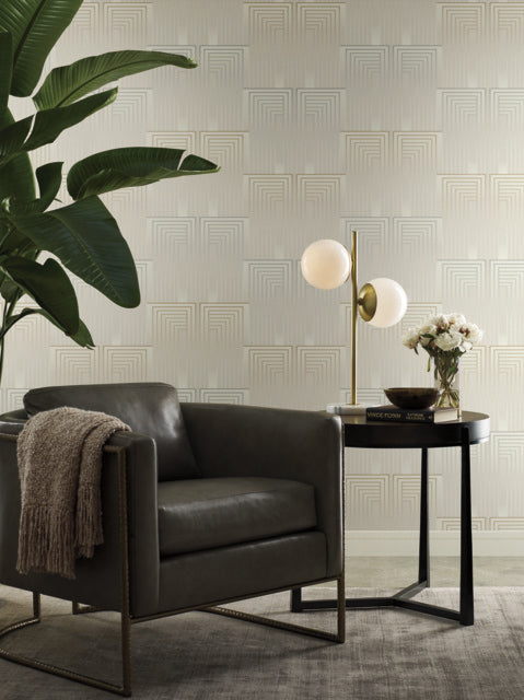 Silver/Gold Vanishing Wallpaper