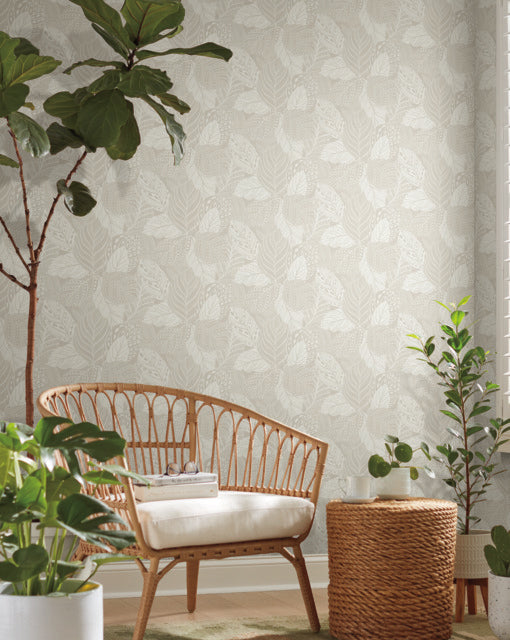 Metallic Vinca Glint Wallpaper