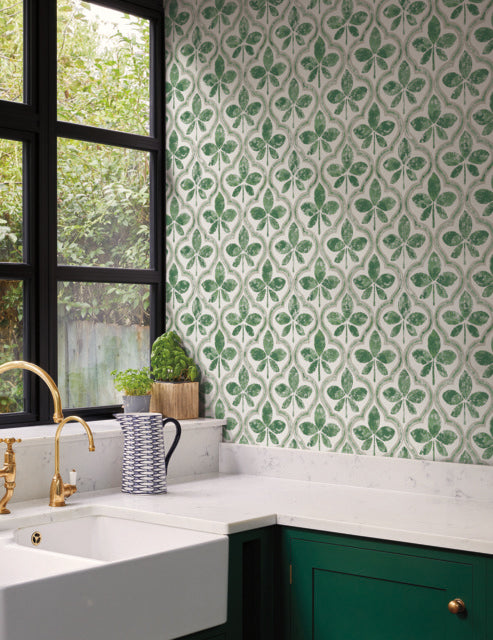 Green Sevilla Clover Wallpaper