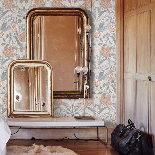 Tulipa Off White Floral Wallpaper