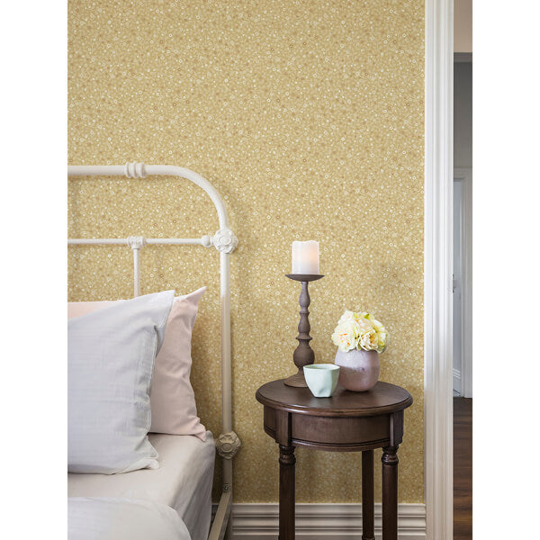 Hummelvik Yellow Daisy Trail Wallpaper