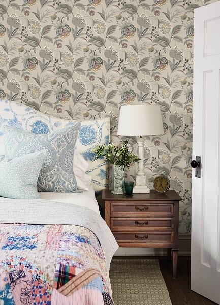 Bohemian Grey Jacobean Wallpaper