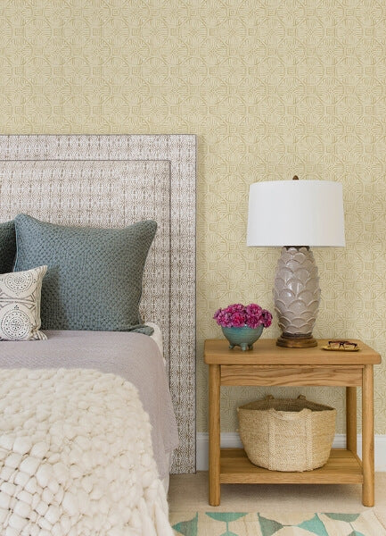 Sandee Butter Medallion Wallpaper