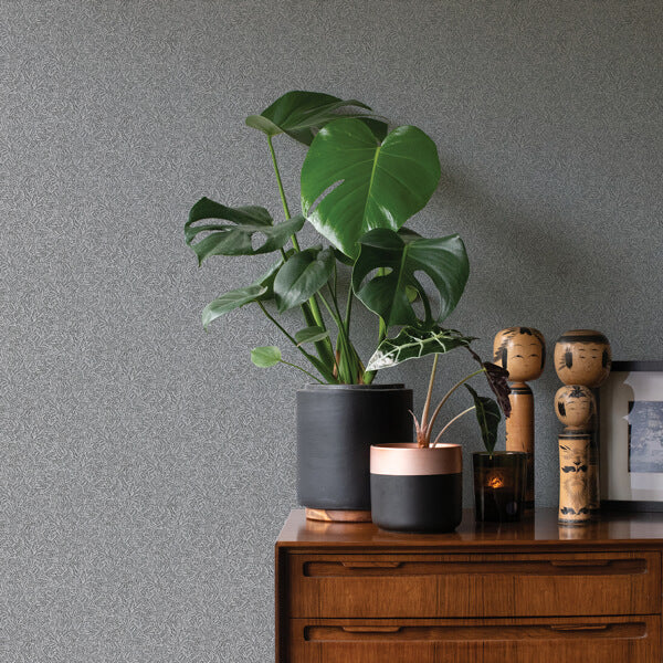Sayuri Charcoal Leaf Trail Wallpaper