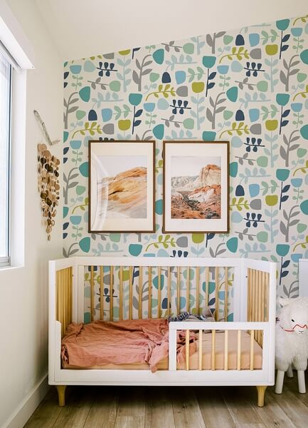 Juni Teal Abstract Tulips Wallpaper