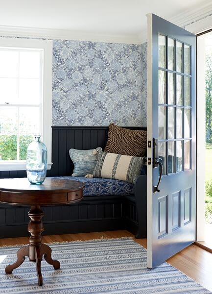 Faustin Navy Floral Wallpaper