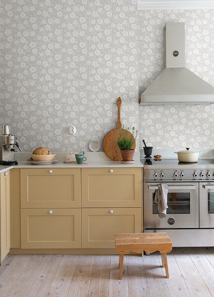 Lizette Grey Charming Floral Wallpaper