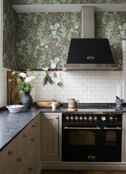 Elise Green Nouveau Gardens Wallpaper