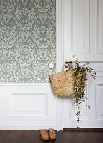 Berit Blue Floral Crest Wallpaper