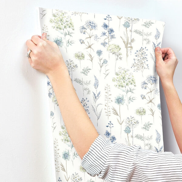 Bergamot Sea Green Wildflower Wallpaper