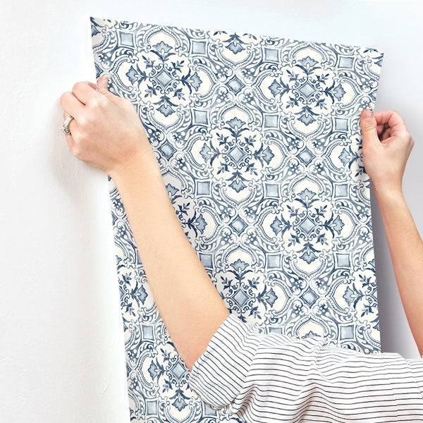 Marjoram Blue Floral Tile Wallpaper