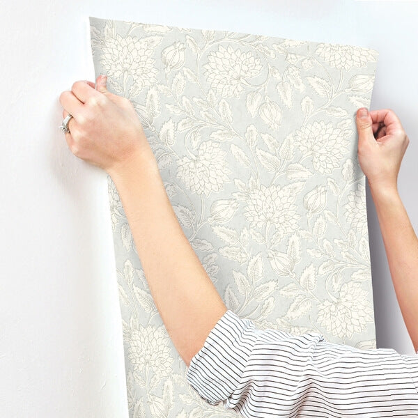 Vadouvan Light Blue Jacobean Trail Wallpaper