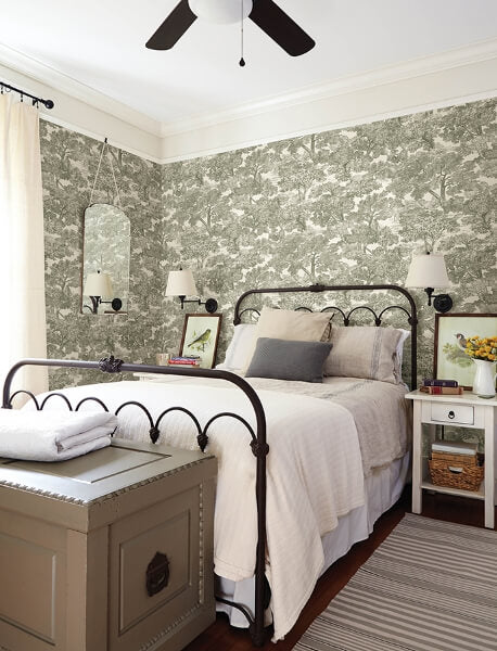 Spinney Green Toile Wallpaper