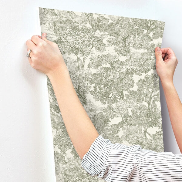 Spinney Green Toile Wallpaper