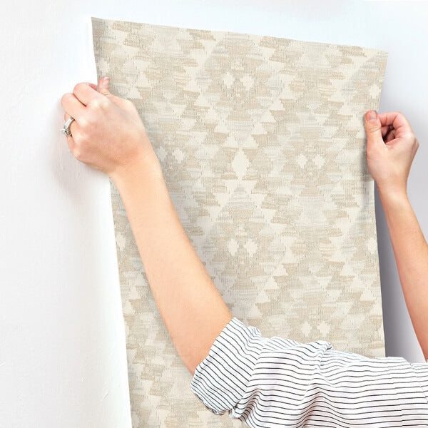 Montana Beige Wallpaper
