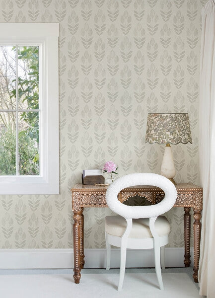 Garland Light Grey Block Tulip Wallpaper