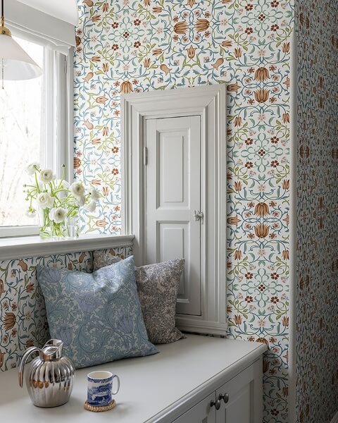 No 1 Holland Park Red Floral Wallpaper