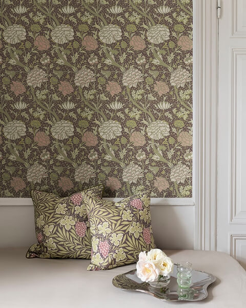 Cray Plum Floral Trail Wallpaper