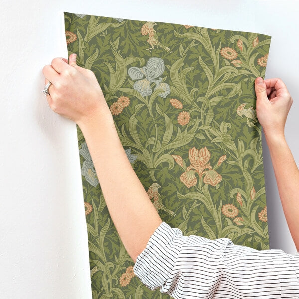 Iris Green Wild Gardens Wallpaper