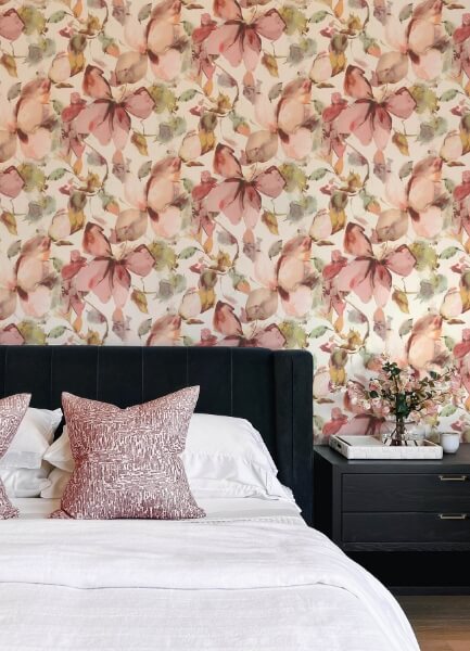 Liliana Pink Floral Wallpaper