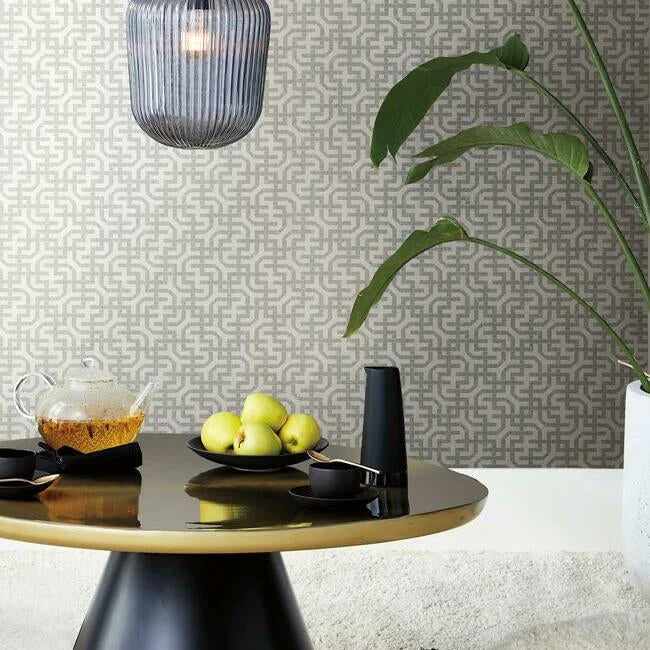 White/Silver Dynastic Wallpaper
