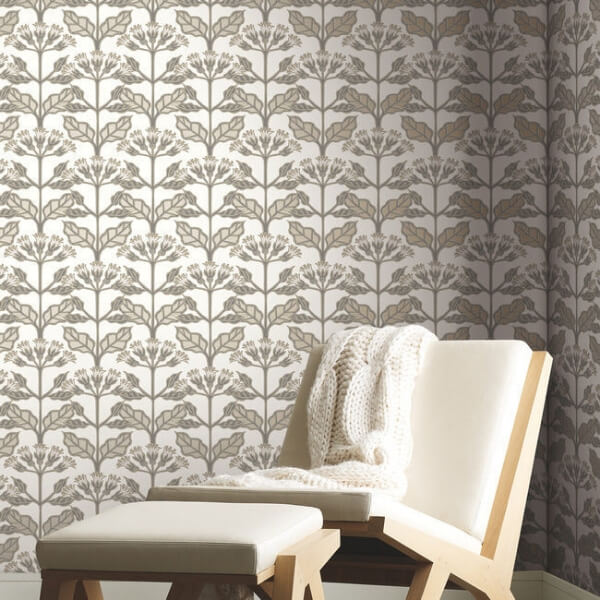 Tracery Blooms White Wallpaper