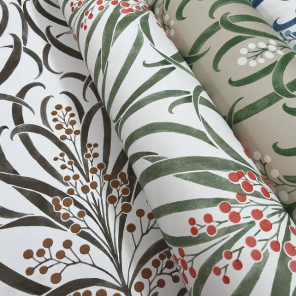 Calluna White & Berry Metallic Wallpaper